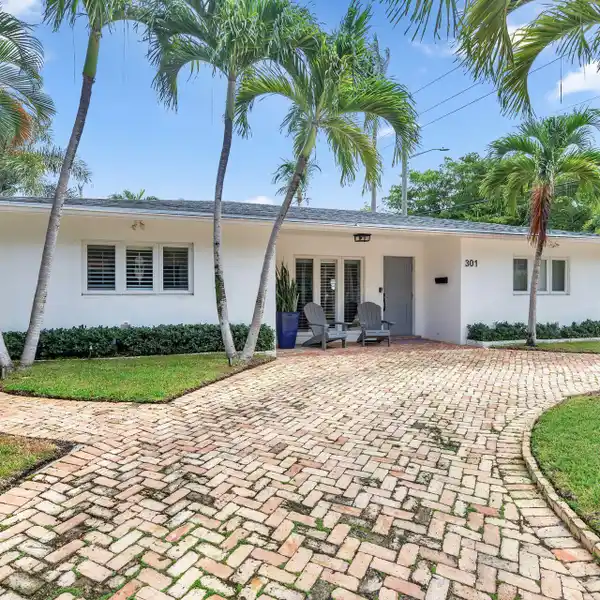 CHARMING AND COMPLETELY RENOVATED HOME