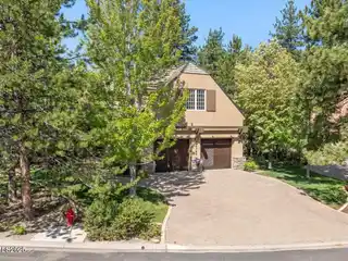 Wonderfully Located Residence in the Cottages of Montreux