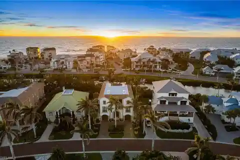 Coastal Contemporary Gulf-Access Estate