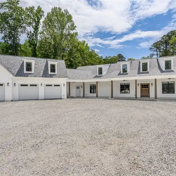 THOUGHTFULLY DESIGNED HOME WITH TIMELESS ELEGANCE