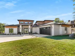 Exceptional Waterfront Living