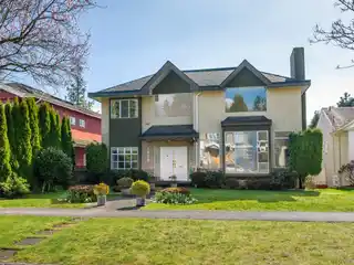 Elegant Custom Home in Prestigious South Granville