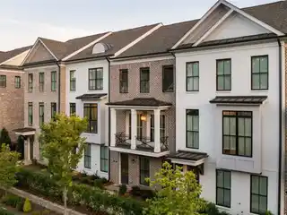 The Brownstone Collection at Towns on Thompson