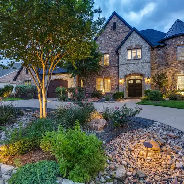 REFINED LIVING WITH EXCEPTIONAL UPGRADES