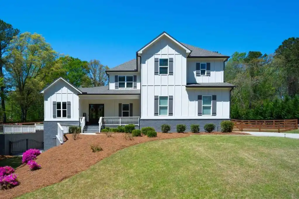 Exquisite Modern Craftsman Masterpiece
