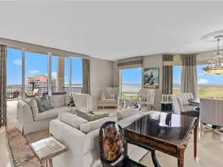 Luxurious Two-Story Penthouse with Sweeping Views
