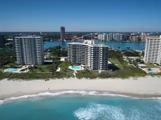 Custom Designed Combo Unit with Sweeping Views