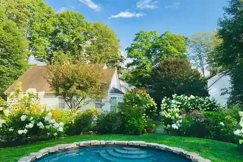 Enchanting Estate-like Property