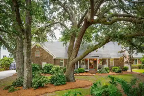 An Idyllic Lowcountry Lifestyle Where Serenity Meets Adventure