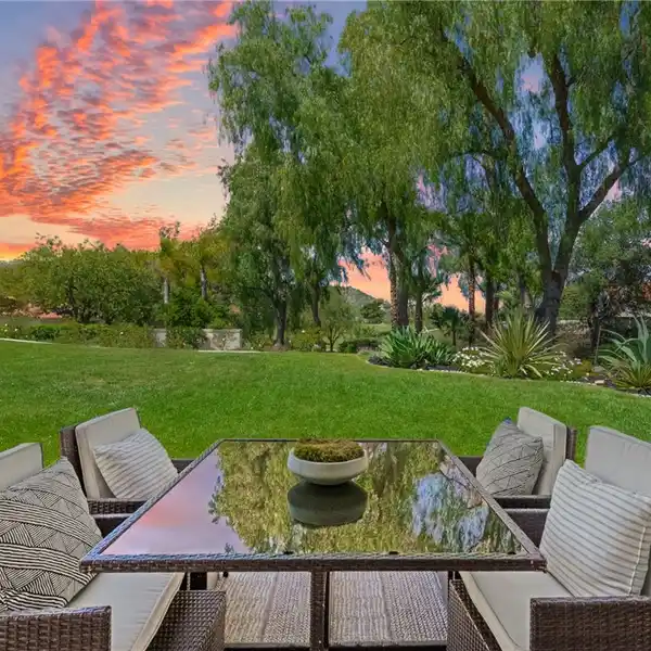UPGRADED HOME WITH GOLF COURSE VIEW