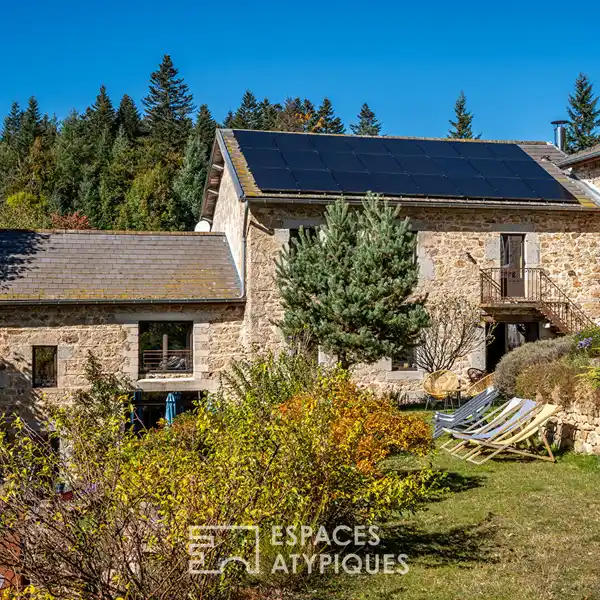 STUNNING PROPERTY IN A PRESERVED NATURAL SETTING