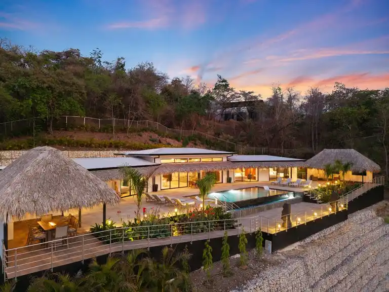 Villa Calypso: Exceptional Ocean View Estate in Tamarindo