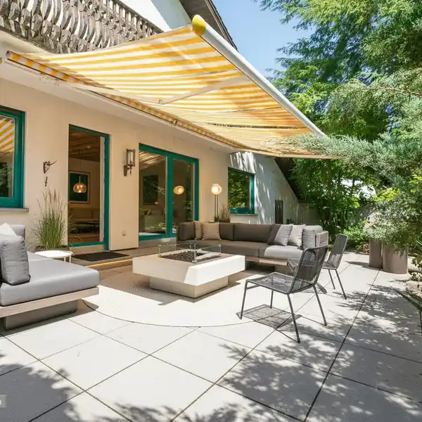 LOVELY HOME ON PARK-LIKE PROPERTY