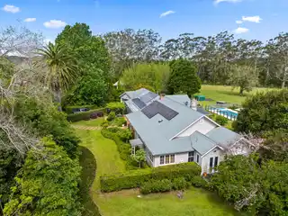 Hanwood Hill - Breathtaking Country Estate