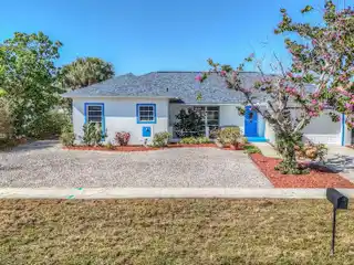 Charming Canal-Front Home with Breathtaking Views