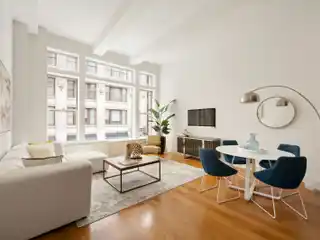 Spacious and Sunny Condo in Prime Flatiron Location