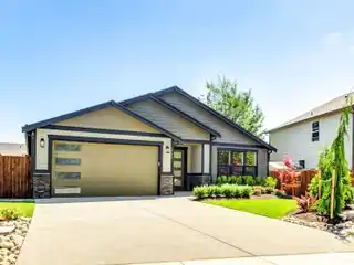 New Rambler in Desirable Fernwood Estates