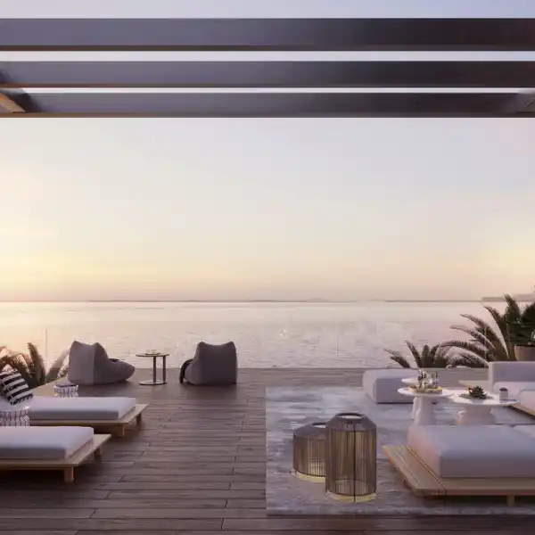 WHERE URBAN SOPHISTICATION MEETS COASTAL SERENITY