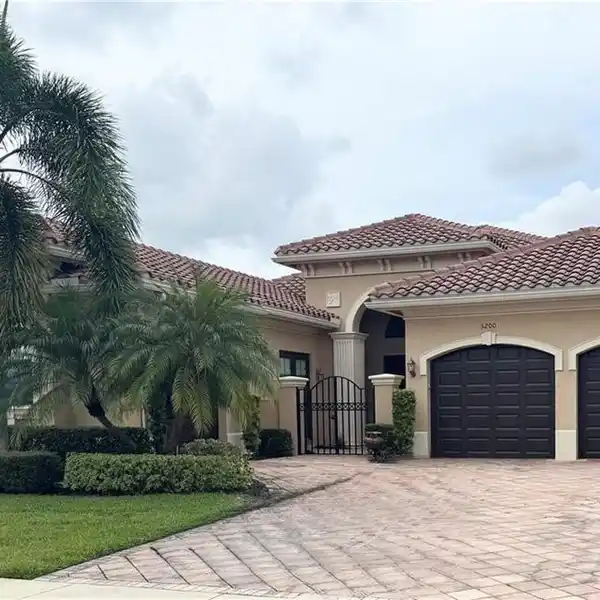 ELEGANT RIVERSTONE HOME WITH PRESERVE VIEWS
