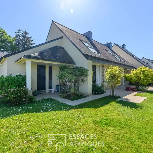RARE PROPERTY ON THE LEFT BANK OF THE PORT OF VANNES