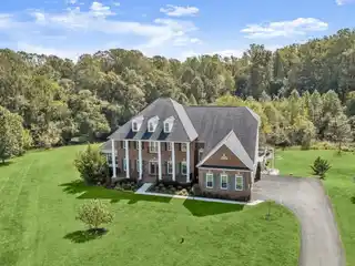 Stately Residence in Sought-After Schooley Mill Farm