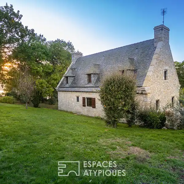 BEAUTIFUL RESIDENCE IN THE POPULAR VICOMTE DISTRICT