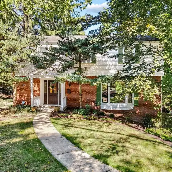 HIDDEN GEM IN A SOUGHT-AFTER NEIGHBORHOOD