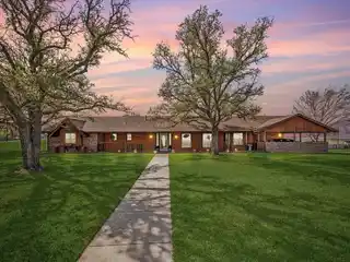 Equestrian Estate on 23 Sprawling Acres