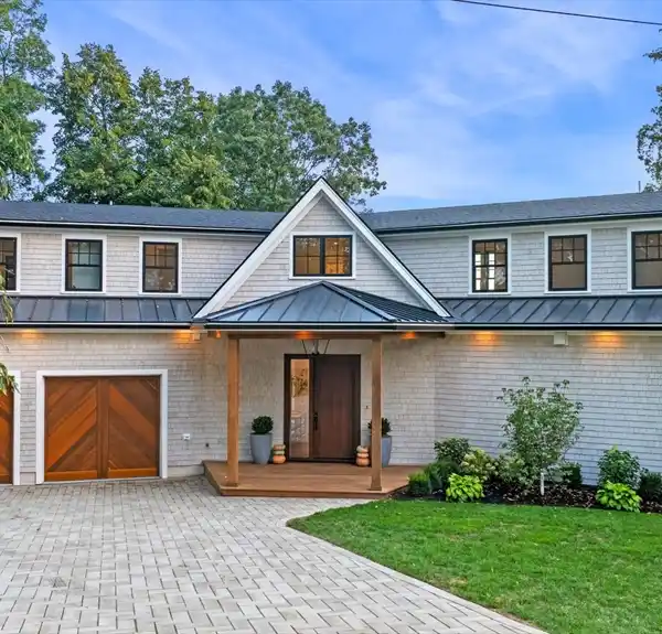 BRAND NEW COASTAL RETREAT OVERLOOKING SALEM HARBOR