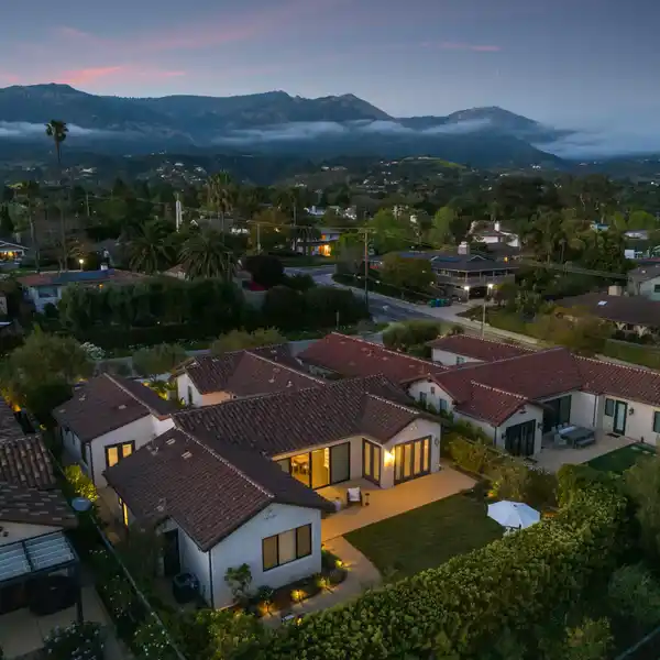 DAZZLING SINGLE-STORY MEDITERRANEAN