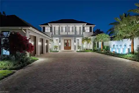 West Indies-style Estate on Smugglers Bay