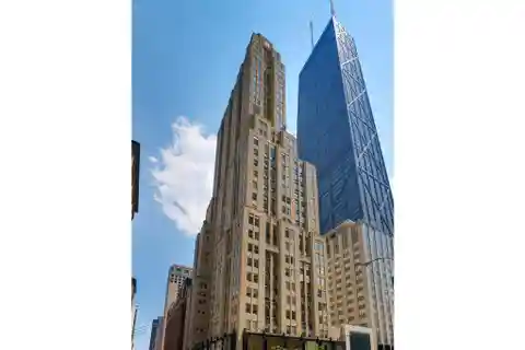 Iconic Art Deco Corner Residence in Chicago’s Palmolive Building