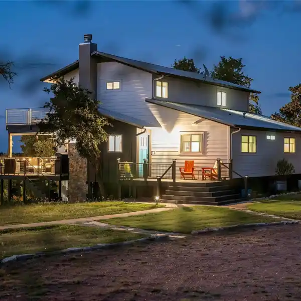 UNIQUE RETREAT ON 5.5 ACRES