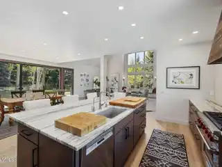 Modern Luxury Meets Mountain Living