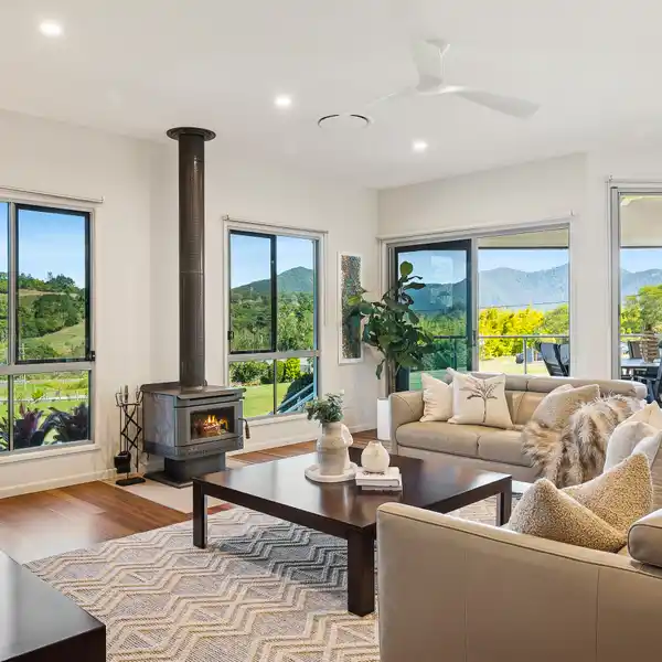 MODERN FAMILY OASIS ON SCENIC 5-ACRE BLOCK