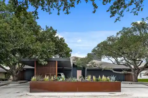 Designer-Renovated Mid-Century Modern Masterpiece