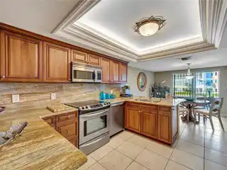 Beautiful Home in Solamar in the Heart of Park Shore