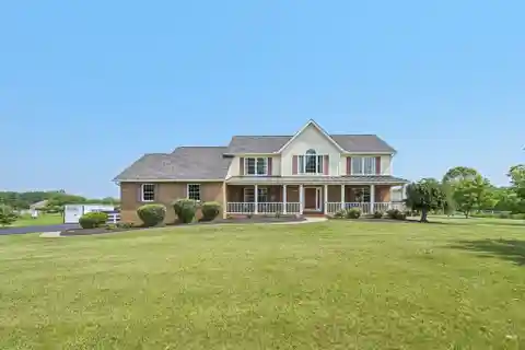 Private Sanctuary with Workshop and Fruit Trees