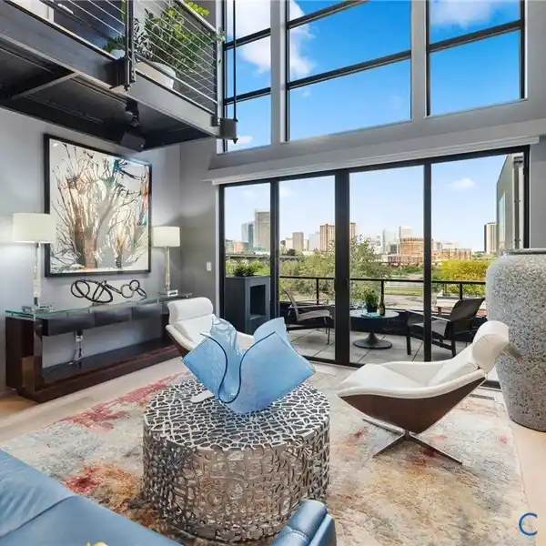 INDUSTRIAL ELEGANCE MEETS DOWNTOWN RICHMOND LIVING