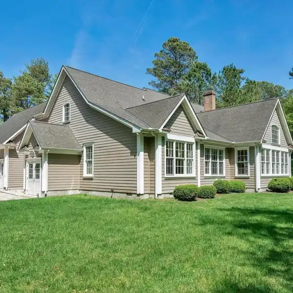 SHOW STOPPER CUSTOM BUILT HOME