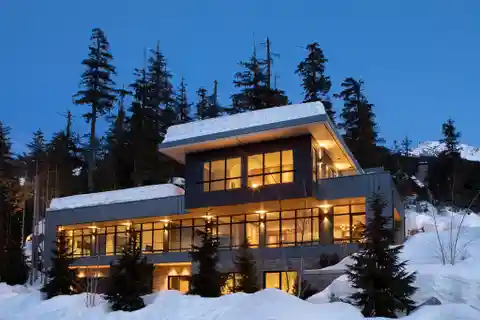 Exceptional Ski-In/ski-Out Chalet