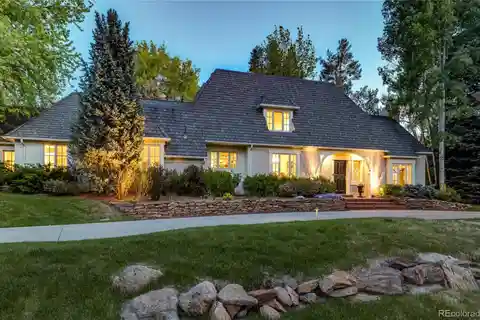 Sophisticated Residence on a Verdant Acre