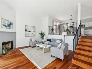 Amazing Townhome Near All Amenities