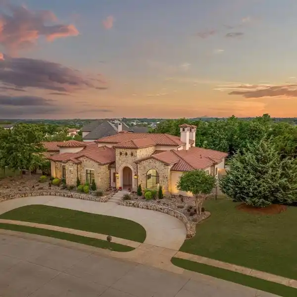 EXCEPTIONAL ESTATE ON AN EXPANSIVE CORNER LOT