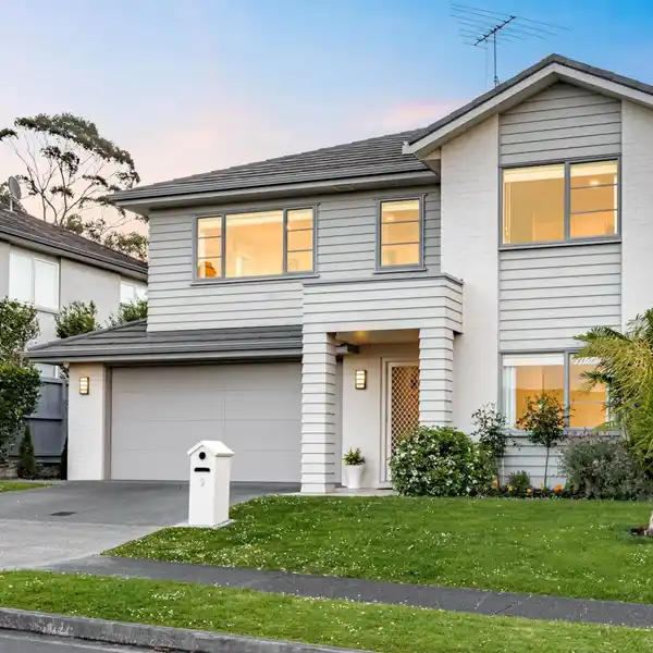 MODERN FAMILY LIVING WITH UNINTERRUPTED MOUNTAIN VIEWS