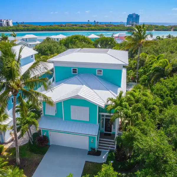 CHARMING POOL HOME IN KEY WEST VILLAGE