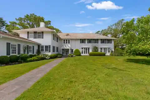 Truly Magnificent Estate for Rent