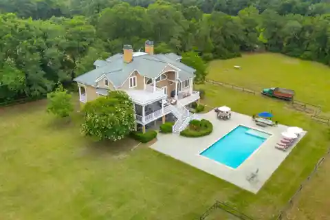 Rare Lowcountry Retreat