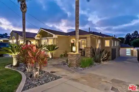 Stylish and Spacious Remodeled Home