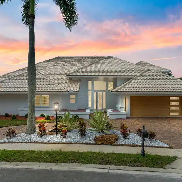 MASSIVE DESIGNER ESTATE HOME